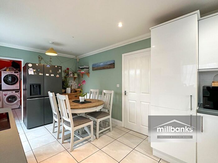 4 Bedroom Detached House For Sale In Bell Meadow, Hingham, NR9