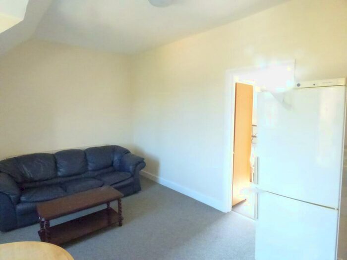 1 Bedroom Flat To Rent In Brook Street, Town Center, LU3