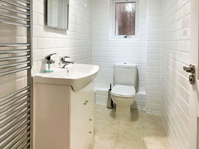 1 Bedroom Property To Rent In Gabriel Spring Road, Fawkham, Longfield, Kent, DA3