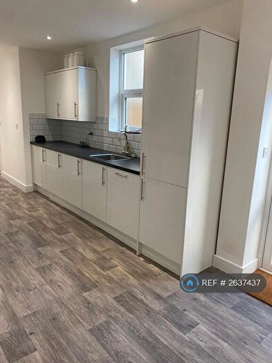 1 Bedroom Flat To Rent In Grove Road, London, E18