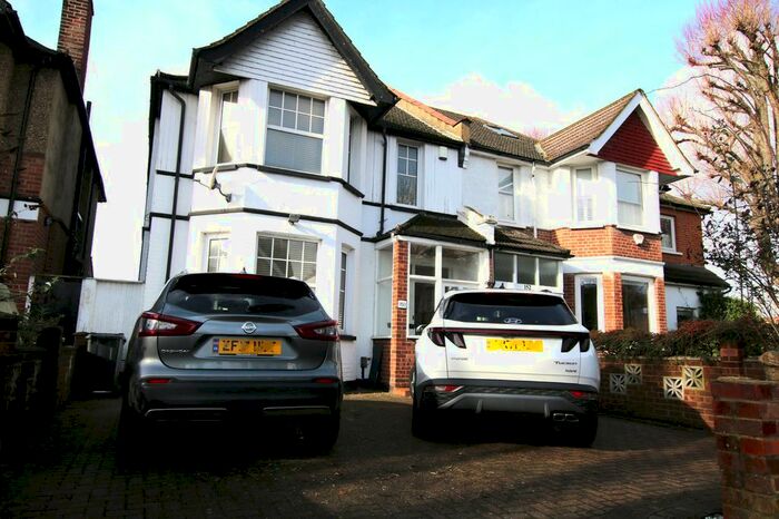 4 Bedroom Semi-Detached House To Rent In Thornbury Road, Osterley, Isleworth, TW7