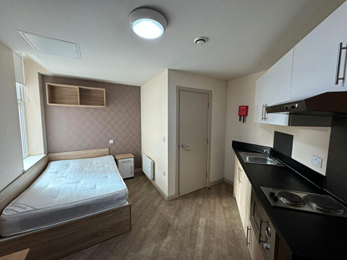 Studio To Rent In Alexandra House, Castlegate, Sheffield, South Yorkshire, S3