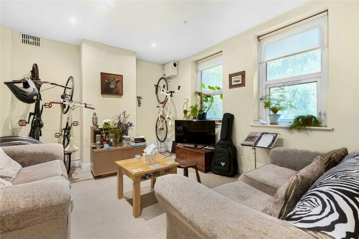 2 Bedroom Apartment To Rent In Nelson Street, Shadwell, London, E1