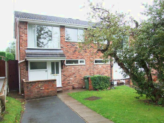 3 Bedroom Semi-Detached House To Rent In West House Court, Macclesfield, SK10