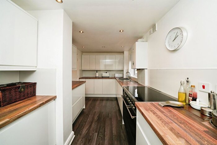 2 Bedroom Flat For Sale In Dunlins Court, Wallasey, CH45