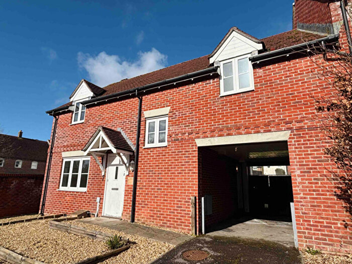 4 Bedroom Semi-Detached House To Rent In Cobham Road, Blandford, Dorset, DT11