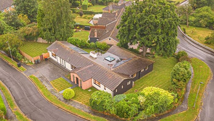 5 Bedroom Detached Bungalow For Sale In The Bury, Pavenham, Bedford, MK43