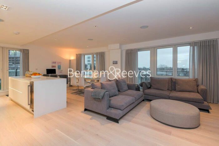 3 Bedroom Flat To Rent In Kew Bridge Road, Brentford, TW8