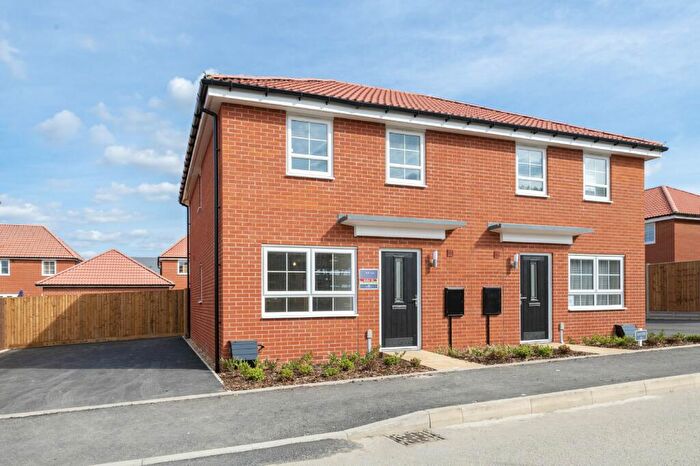 3 Bedroom Semi-Detached House To Rent In Atchison Avenue, Cringleford, NR4