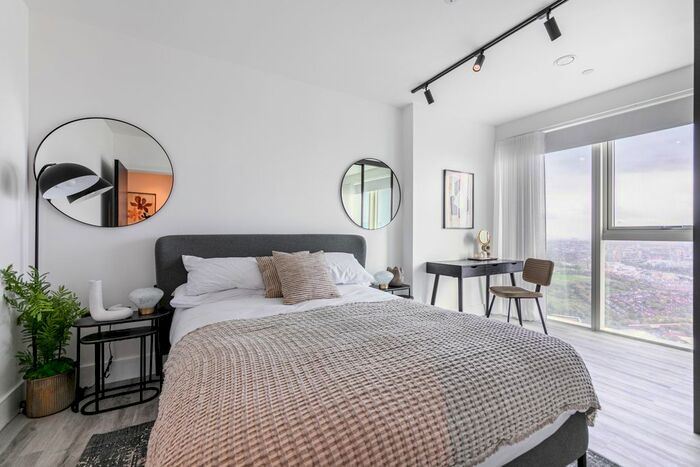 1 Bedroom Flat To Rent In Portal Way, Acton, W3