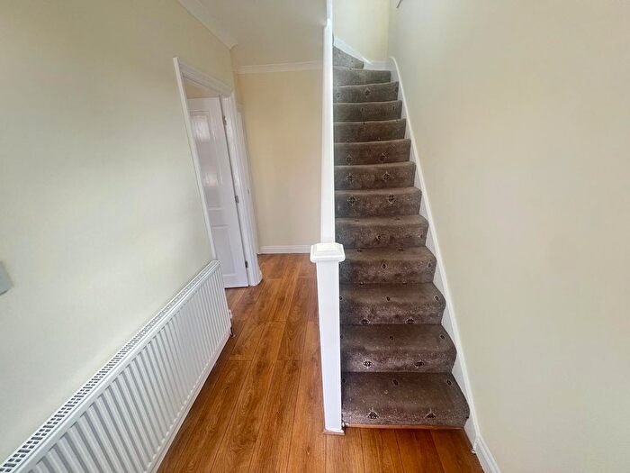 4 Bedroom End Of Terrace House To Rent In Kings Road, Harrow, HA2