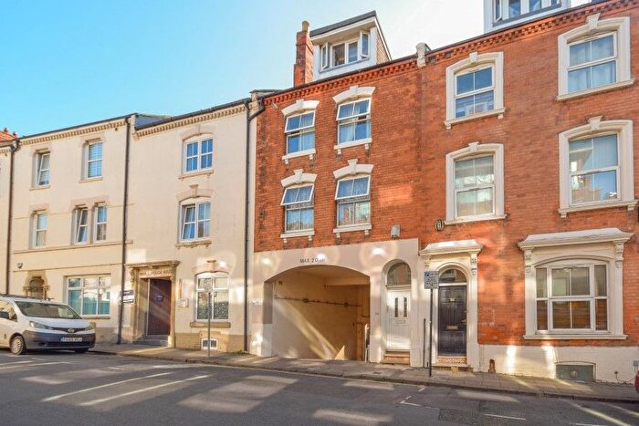 1 Bedroom Flat For Sale In Flat, Hazelwood Road, Northampton, Northamptonshire, NN1