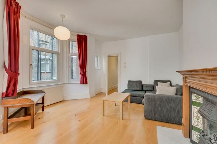 2 Bedroom Apartment To Rent In College Place, London, NW1