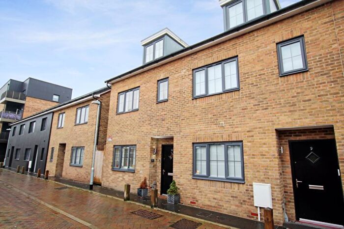 3 Bedroom Terraced House For Sale In Auction Place, Crayford, DA1