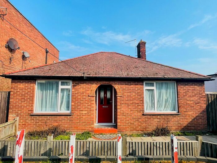 3 Bedroom Detached Bungalow To Rent In Church Road, Tiptree, CO5