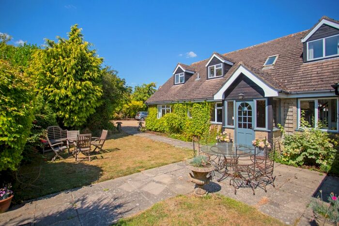 5 Bedroom Detached House To Rent In Priors Hill, Wroughton, Swindon, SN4