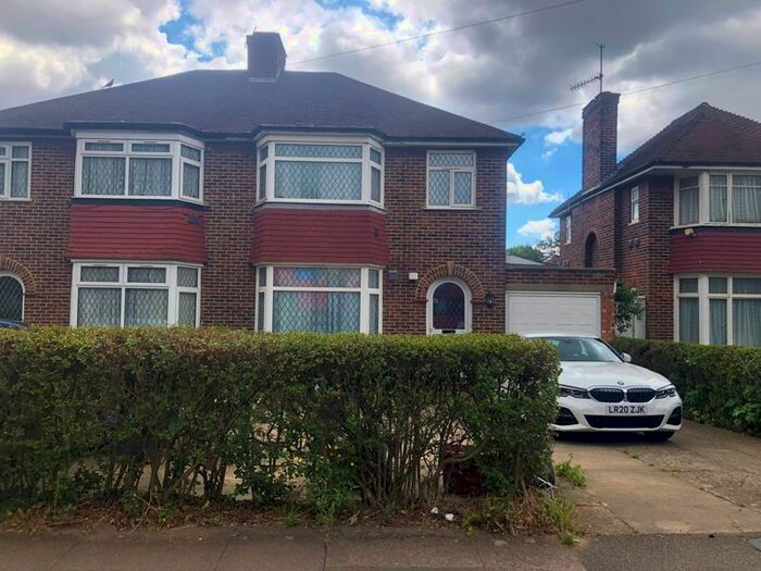 4 Bedroom Semi-Detached House To Rent In High Street, Cranford, Hounslow, TW5