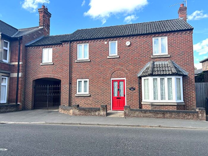 3 Bedroom Link Detached House For Sale In London Road, Chatteris, Cambs, PE16
