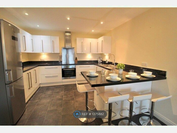 3 Bedroom Flat To Rent In St. Marys Court, Nottingham, NG1