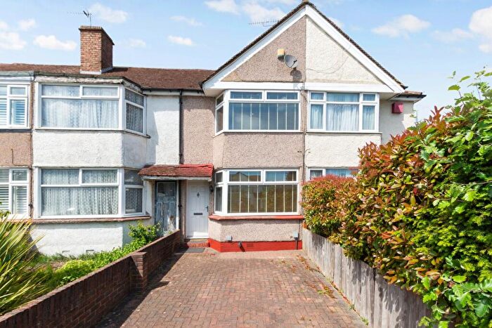2 Bedroom Terraced House For Sale In Sherwood Park Avenue, Sidcup, DA15