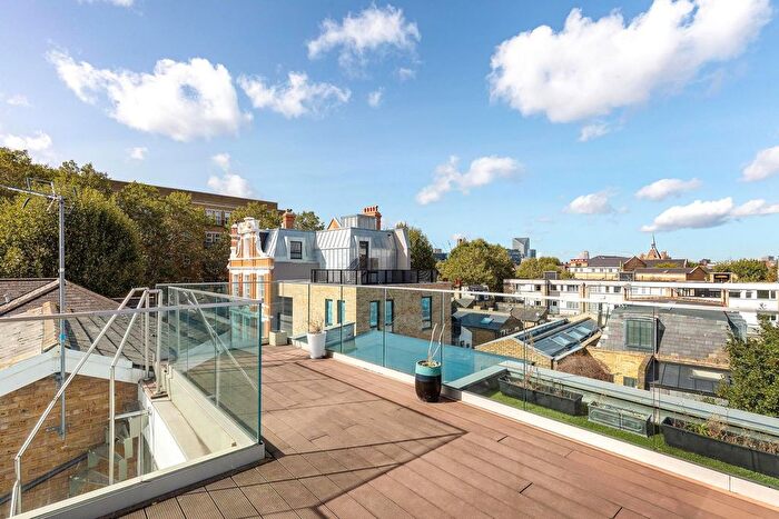 2 Bedroom Flat To Rent In Griggs Place, Quad Court Griggs Place, SE1