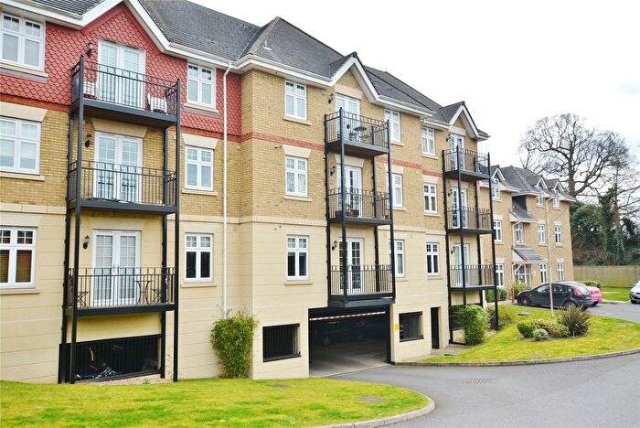 1 Bedroom Flat To Rent In Mayfield Court, London Road, Bushey, Herts, WD23