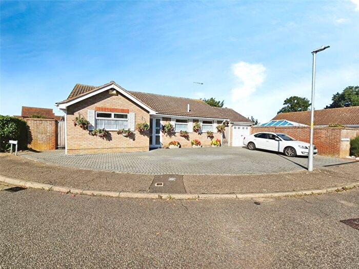 3 Bedroom Bungalow For Sale In Ottershaw Way, Clacton-on-Sea, Essex, CO16