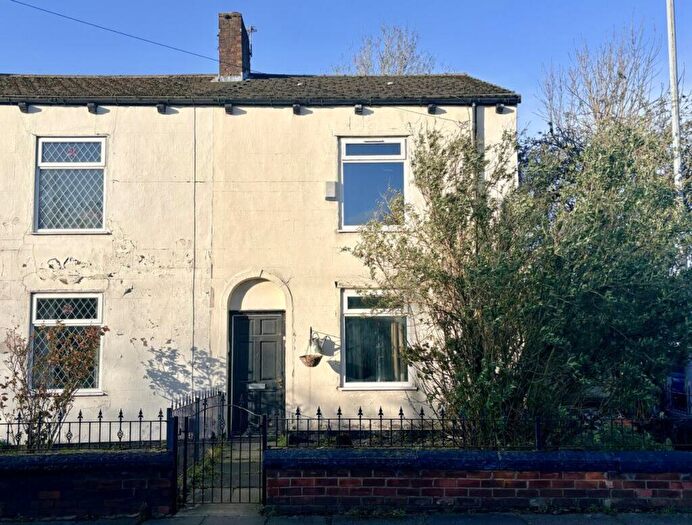2 Bedroom Terraced House For Sale In George Street, Westhoughton, BL5
