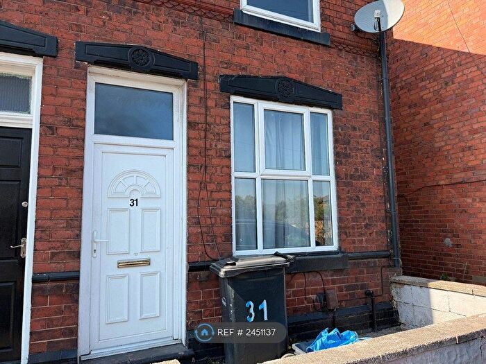 2 Bedroom Semi-Detached House To Rent In Baptist End Road, Dudley, DY2
