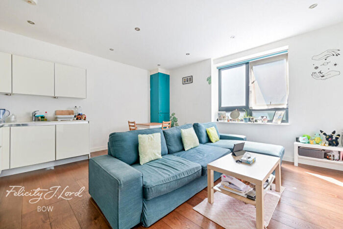 1 Bedroom Apartment For Sale In Blair Street, London, E14