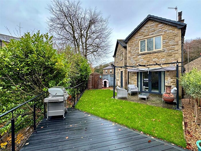 4 Bedroom Detached House For Sale In Goyt Place, Whaley Bridge, High Peak, SK23