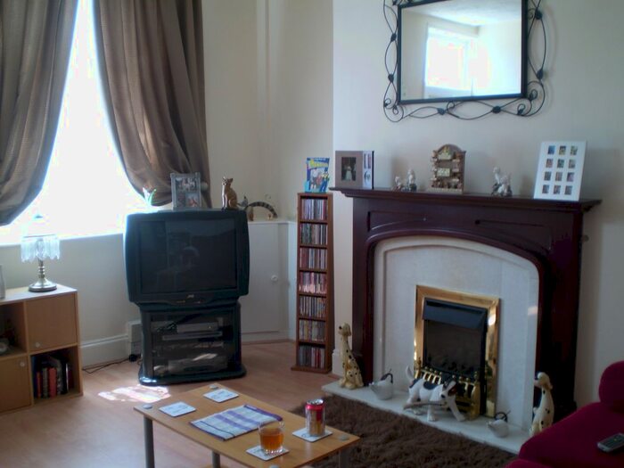 2 Bedroom Town House To Rent In Newton Road, Hollins Green, St Helen's, Merseyside, WA9