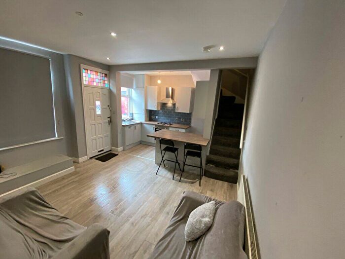 4 Bedroom Terraced House To Rent In Thornville Road, Hyde Park, Leeds, LS6