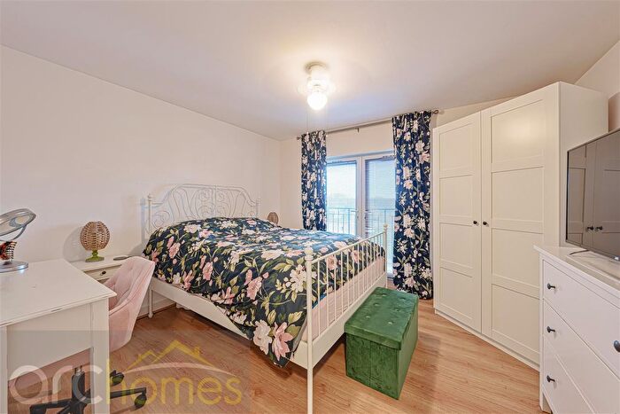 2 Bedroom Flat For Sale In Gadfield Grove, Atherton, Manchester, M46