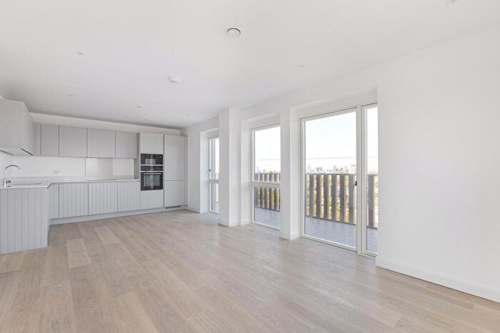 2 Bedroom Apartment To Rent In Seagull Lane, London, E16