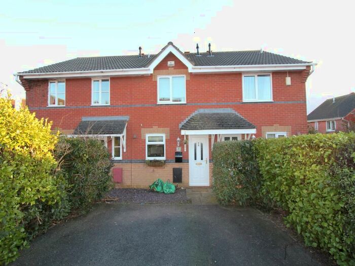 2 Bedroom House To Rent In Showle Acre, Rhoose, Vale Of Glamorgan, CF62