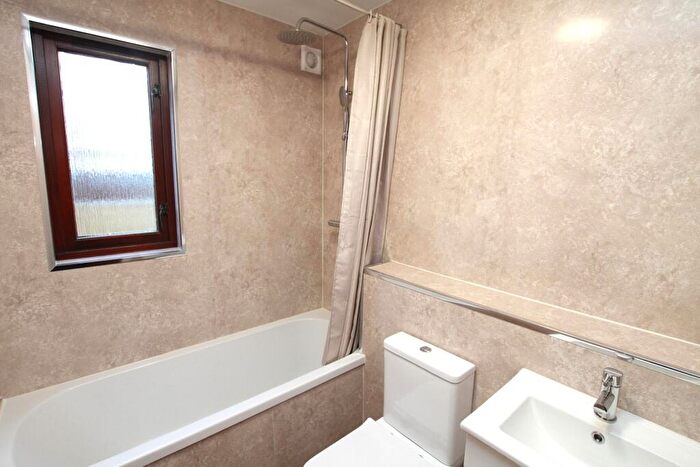 2 Bedroom Bungalow To Rent In Blair Avenue, West Lothian, Bo'ness, EH51