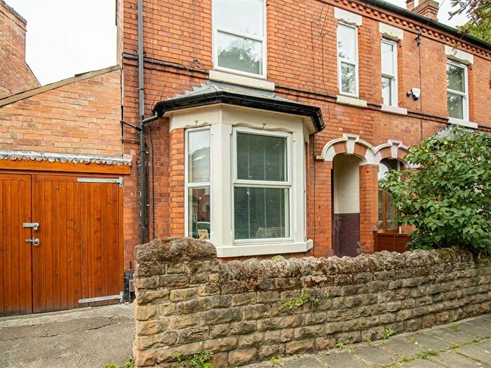 1 Bedroom Flat To Rent In Church Drive, Nottingham, Nottinghamshire, NG2