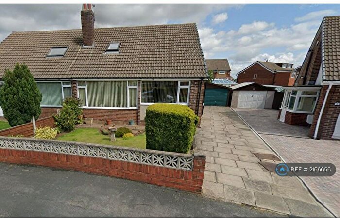 5 Bedroom Semi-Detached House To Rent In Red Hall Garth, Leeds, LS14