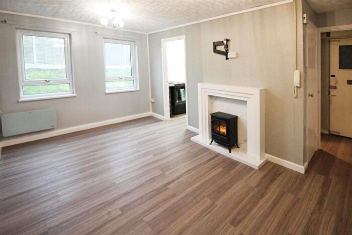 1 Bedroom Flat To Rent In Biddenden Road, Leeds, LS15