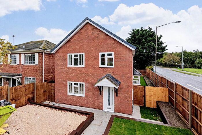 3 Bedroom Detached House For Sale In The Spiert, Stone, HP17