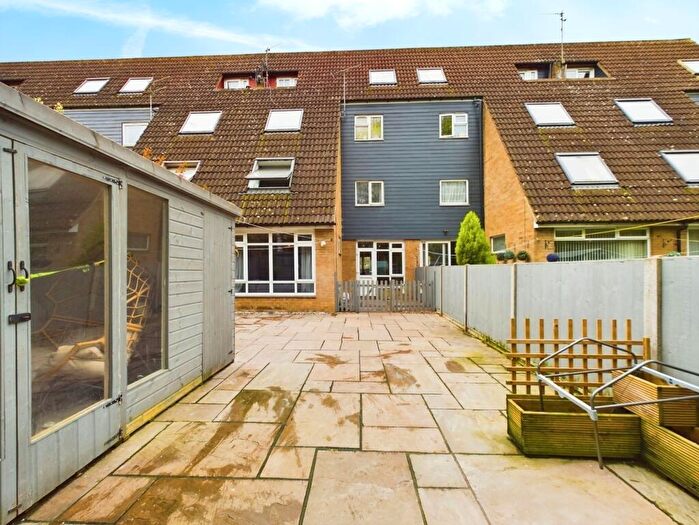 3 Bedroom Maisonette For Sale In Leighton, Orton Malborne, PE2