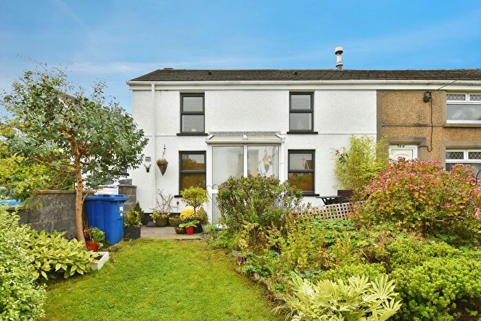 3 Bedroom Semi-Detached House For Sale In Gwilym Road, Cwmllynfell, Swansea, Neath Port Talbot, SA9