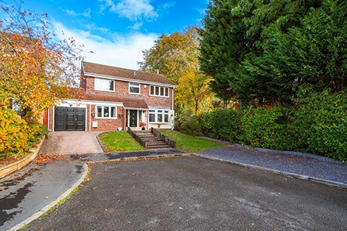 4 Bedroom Detached House For Sale In Silverdale Gardens, Stourbridge, DY8