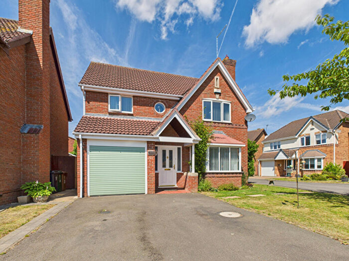 4 Bedroom Detached House For Sale In Woods Meadow, Thulston, DE72