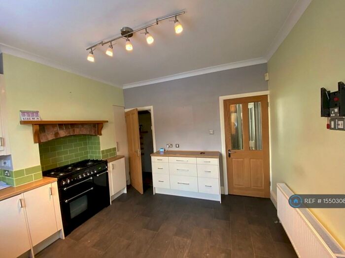3 Bedroom Terraced House To Rent In Forres Road, Sheffield, S10
