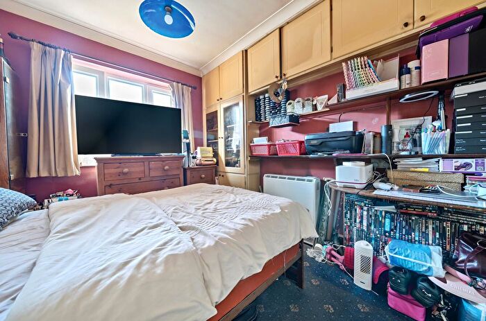 2 Bedroom Bungalow For Sale In Maidstone Road, Borden, Sittingbourne, Kent, ME9