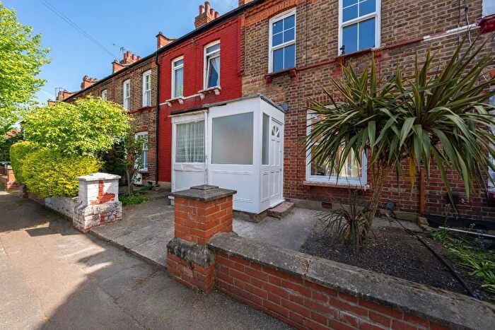2 Bedroom Property To Rent In Moselle Avenue, London, N22