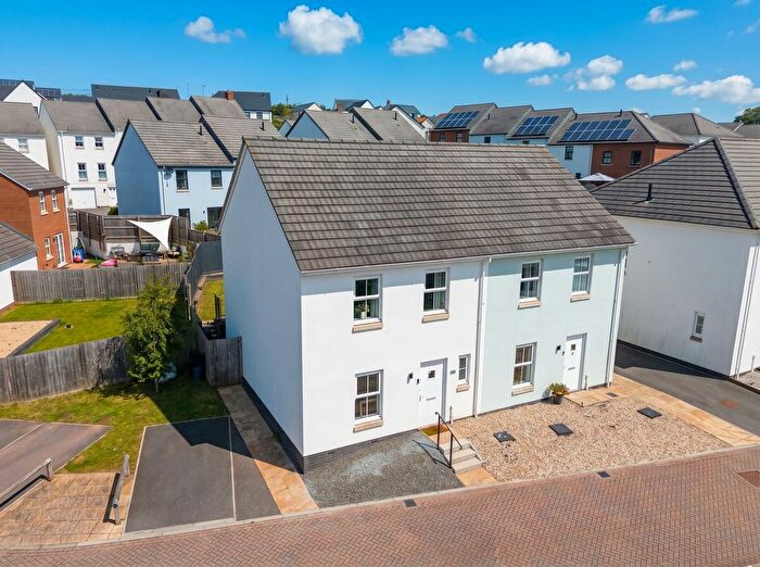 3 Bedroom Semi Detached House For Sale In Molyneux Drive, Crediton, EX17
