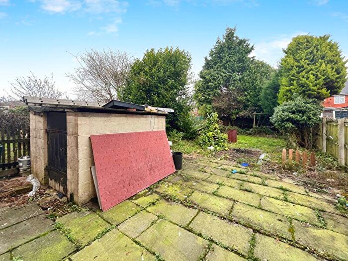 3 Bedroom End Of Terrace House For Sale In Malton Avenue, Deane, BL3